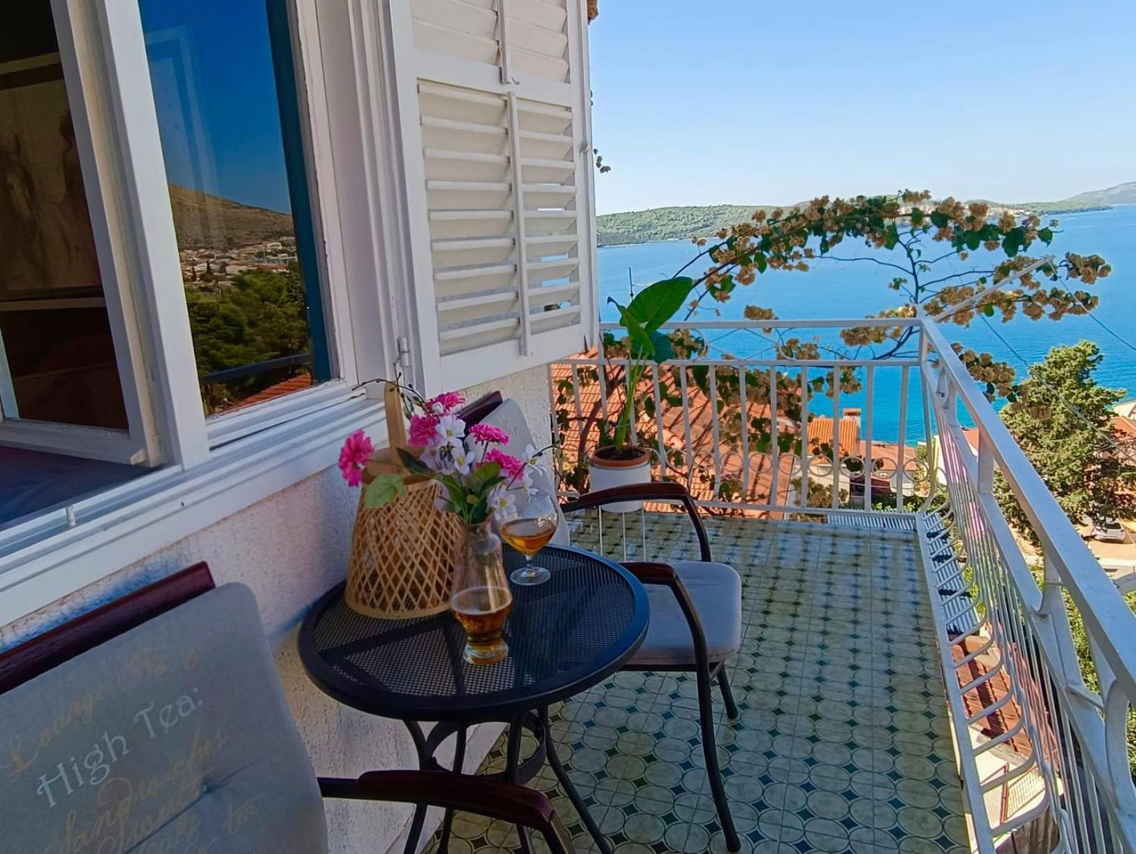 Apartment Spira Puovica Trogir Exteriör bild