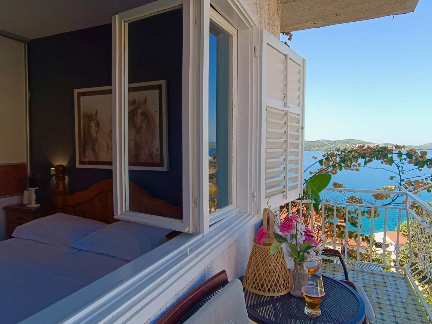 Apartment Spira Puovica Trogir Exteriör bild