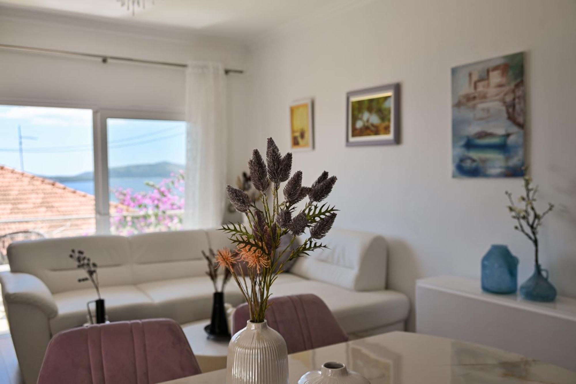 Apartment Spira Puovica Trogir Rum bild
