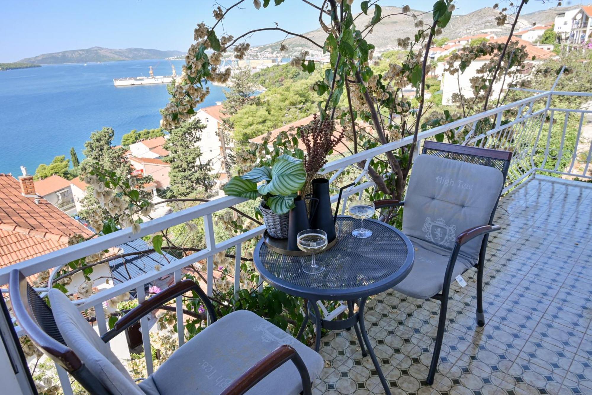 Apartment Spira Puovica Trogir Exteriör bild