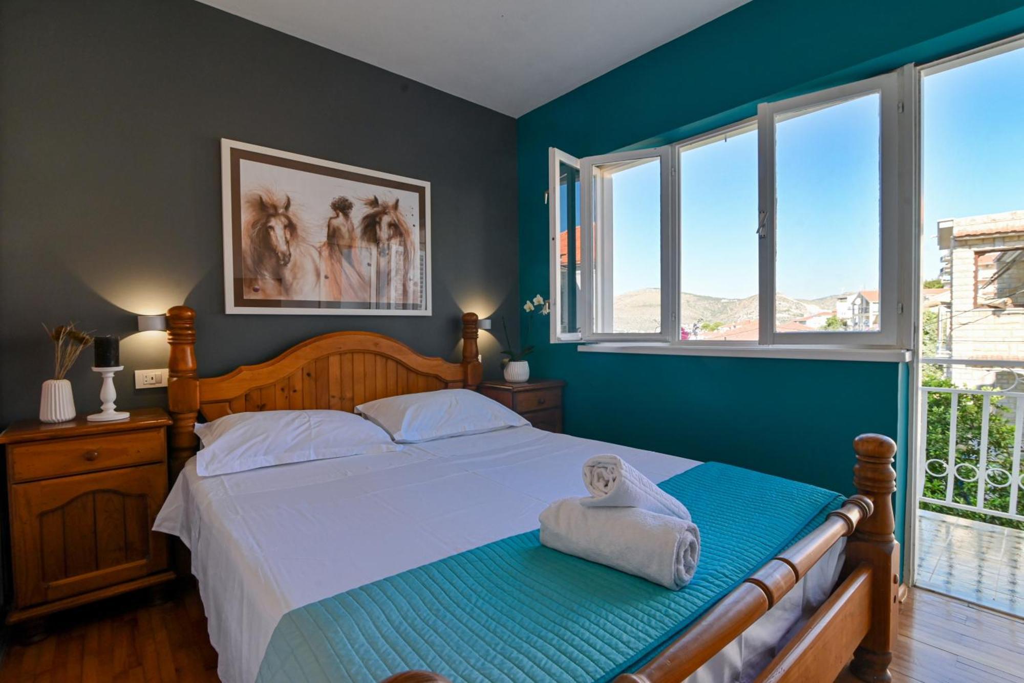 Apartment Spira Puovica Trogir Exteriör bild