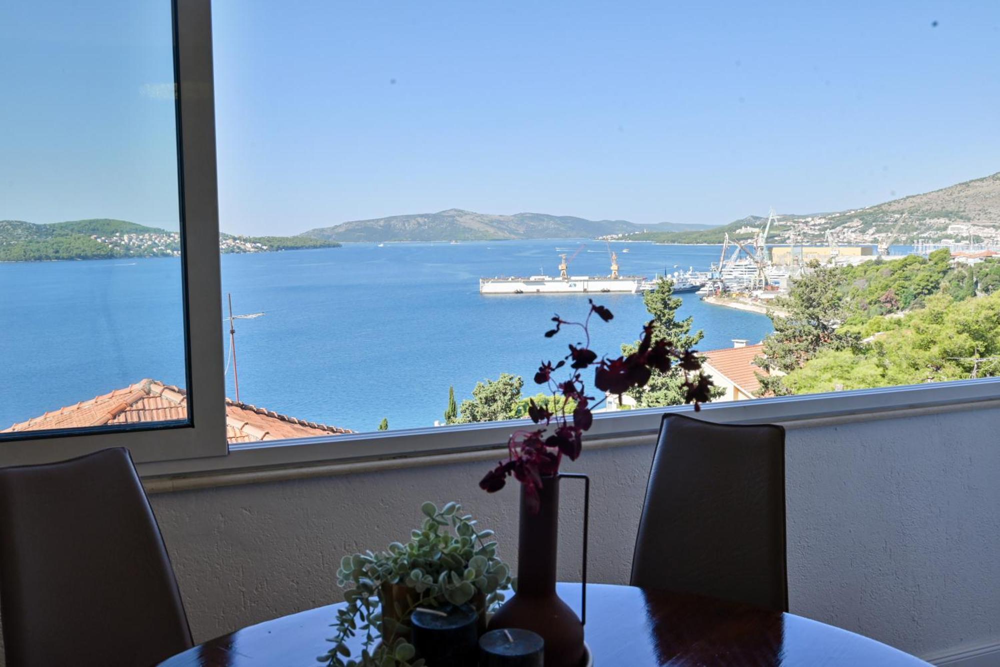 Apartment Spira Puovica Trogir Exteriör bild